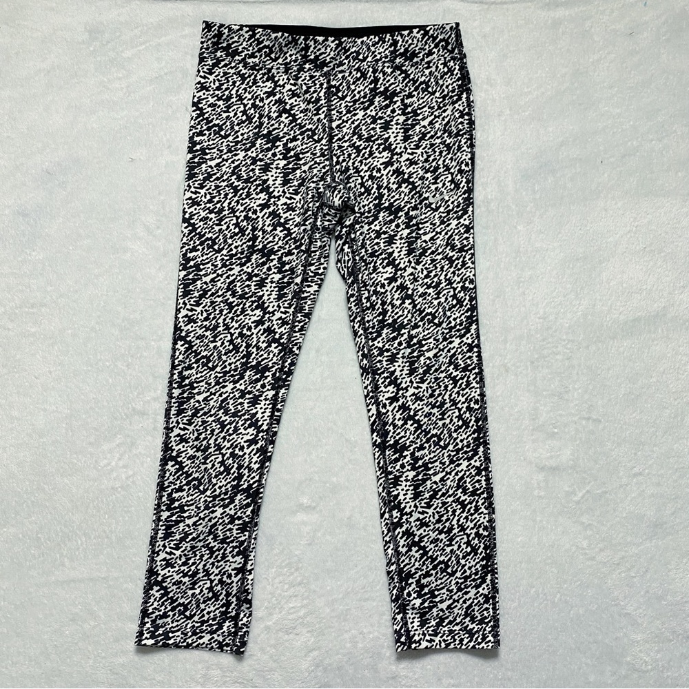 Nike dri-fit black white geometric drawstring crop yoga leggings small